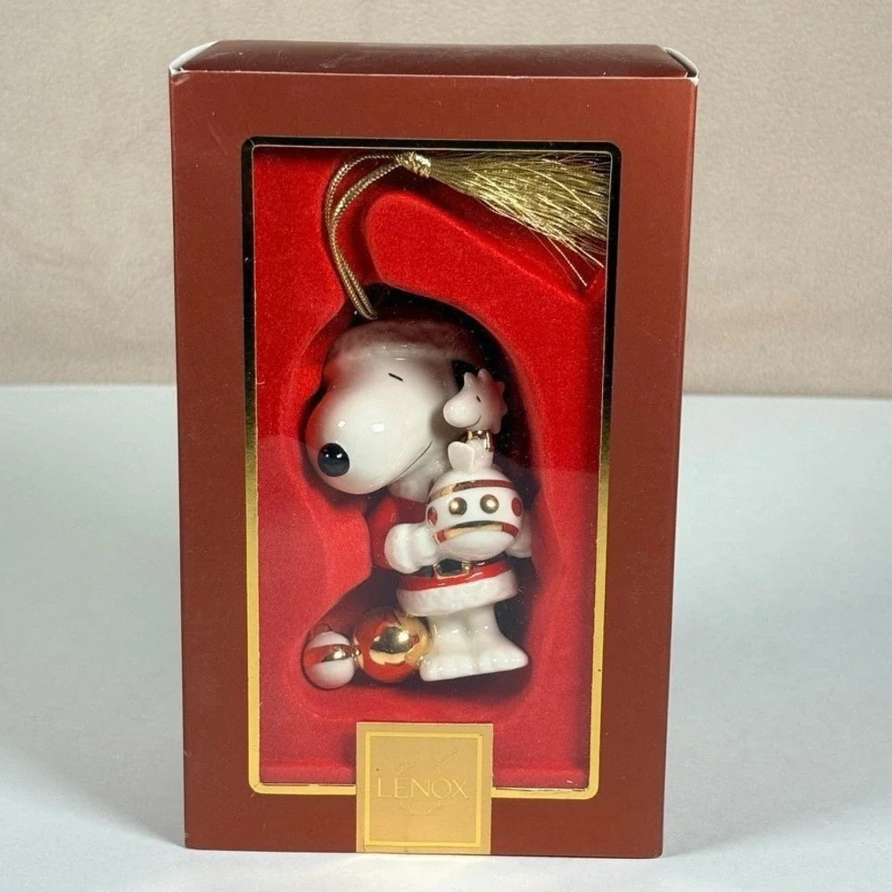 Lenox Peanuts SNOOPY'S CHRISTMAS SPIRIT Christmas‎ Ornament Gold Accents in Box